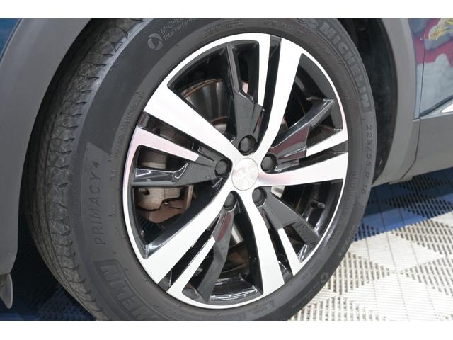 ３００８ ＧＴハイブリッド４　レザーパッケージ　１オーナー　Ｐスタ　ＡＣＣ　黒本革　パノラマサンルーフ　純正タッチスクリーン　ＣａｒＰｌａｙ　ＢＴオーディオ＆ＴＥＬ　バックカメラ　純正１８インチＡＷ　ＬＥＤライト　２年保証付（11枚目）