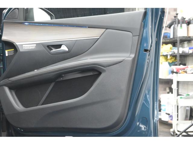 ３００８ ＧＴハイブリッド４　レザーパッケージ　１オーナー　Ｐスタ　ＡＣＣ　黒本革　パノラマサンルーフ　純正タッチスクリーン　ＣａｒＰｌａｙ　ＢＴオーディオ＆ＴＥＬ　バックカメラ　純正１８インチＡＷ　ＬＥＤライト　２年保証付（24枚目）