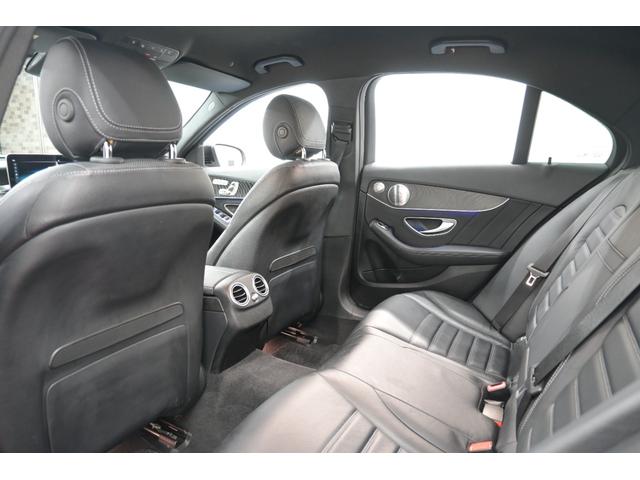 Ｃクラス Ｃ２００ローレウスエディションスポーツプラスパック　レーダーセーフティＰ　ＡＣＣ　ＢＳＭ　黒革　ヒーター＆ベンチレーター　純正ＨＤＤナビ　フルセグ　Ｂカメラ　ＣａｒＰｌａｙ　ＡＭＧエアロ＆１８インチＡＷ　エアマチックサス　ヘッドアップＤ　２年保証付（17枚目）