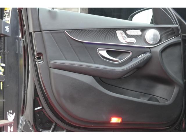 Ｃクラス Ｃ２００ローレウスエディションスポーツプラスパック　レーダーセーフティＰ　ＡＣＣ　ＢＳＭ　黒革　ヒーター＆ベンチレーター　純正ＨＤＤナビ　フルセグ　Ｂカメラ　ＣａｒＰｌａｙ　ＡＭＧエアロ＆１８インチＡＷ　エアマチックサス　ヘッドアップＤ　２年保証付（26枚目）