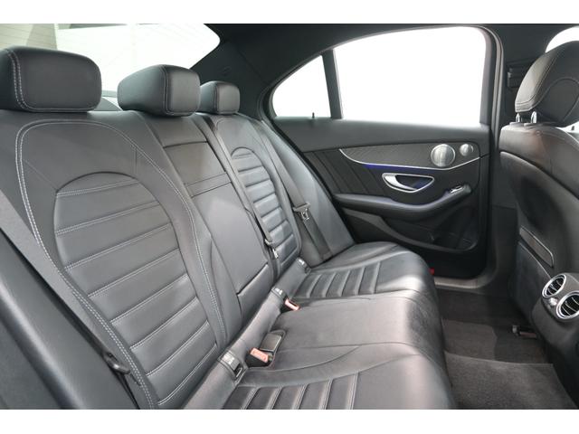 Ｃクラス Ｃ２００ローレウスエディションスポーツプラスパック　レーダーセーフティＰ　ＡＣＣ　ＢＳＭ　黒革　ヒーター＆ベンチレーター　純正ＨＤＤナビ　フルセグ　Ｂカメラ　ＣａｒＰｌａｙ　ＡＭＧエアロ＆１８インチＡＷ　エアマチックサス　ヘッドアップＤ　２年保証付（32枚目）