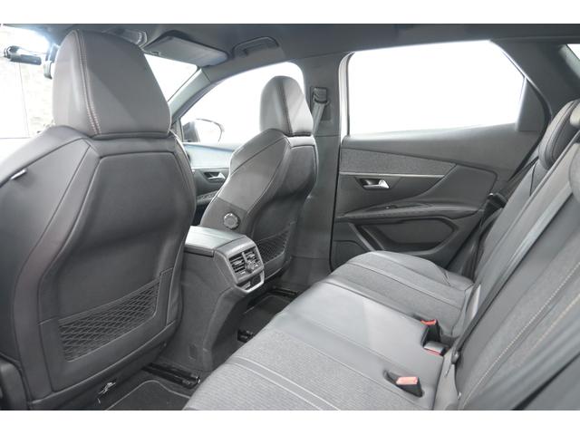 ３００８ ＧＴライン　１オーナー　Ｐスタ　ハーフ革　純正ナビ　フルセグ　タッチモニター　ＣａｒＰｌａｙ　ＢＴオーディオ＆ＴＥＬ　サイド＆Ｂカメラ　純正１８インチＡＷ　ＬＥＤライト　２年保証付（15枚目）