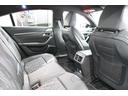 ＧＴハイブリッド　黒革シート　ＡＣＣ　ＬＫＡ　ＢＳＭ　パドルシフト　純正ナビ　Ｃａｒｐｌａｙ　３６０°カメラ　アクティブセーフティブレーキ　シートヒーター　ＬＥＤヘッドライト　オートトランク　１８インチＡＷ　２年保証付（17枚目）