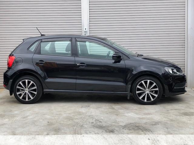 ポロ TSIコンフォートライン 純正ナビ・TV・Bカメラ・ACC・16インチAW/・車検整備付(5枚目)