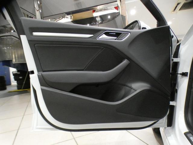 Ｓ３セダン ベースグレード　アシスタンスＰＫＧ／追ＡＣＣ／レーン＆サイドアシスト／半革／ヒーター／バーチャルＣＰ／ＭＭＩナビ／Ｂカメラ／ＰＤＣ／マトリクスＬＥＤ／マグネティックＲ／ＯＰ１９ＡＷ／レッドキャリパー／２年保証（24枚目）