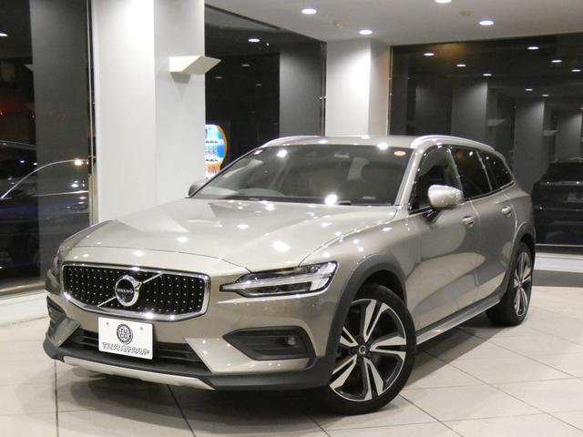 Ｖ６０ クロスカントリー　Ｔ５　ＡＷＤ　プロ　１オーナー／エクステリアスタイリングＫＩＴ／追ＡＣＣ／レーンキープ／衝突軽減／茶革／マッサージ機能／ヒーター＆ベンチレーター／ｈａｒｍａｎＫ／ヘッドアップＤＳＰ／ＬＥＤライト／１９ＡＷ／２年保証（2枚目）