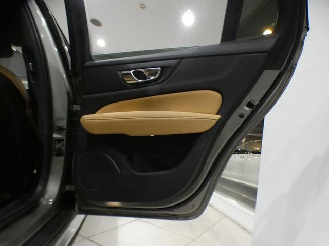 Ｖ６０ クロスカントリー　Ｔ５　ＡＷＤ　プロ　１オーナー／エクステリアスタイリングＫＩＴ／追ＡＣＣ／レーンキープ／衝突軽減／茶革／マッサージ機能／ヒーター＆ベンチレーター／ｈａｒｍａｎＫ／ヘッドアップＤＳＰ／ＬＥＤライト／１９ＡＷ／２年保証（25枚目）