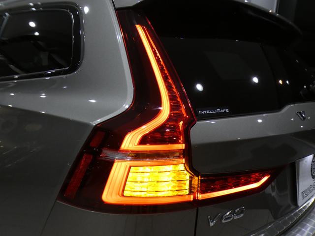 Ｖ６０ クロスカントリー　Ｔ５　ＡＷＤ　プロ　１オーナー／エクステリアスタイリングＫＩＴ／追ＡＣＣ／レーンキープ／衝突軽減／茶革／マッサージ機能／ヒーター＆ベンチレーター／ｈａｒｍａｎＫ／ヘッドアップＤＳＰ／ＬＥＤライト／１９ＡＷ／２年保証（41枚目）