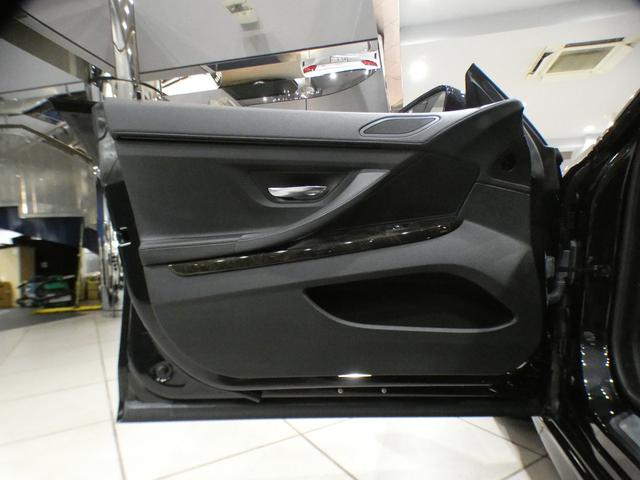 ６シリーズ ６４０ｉグランクーペ　Ｍスポーツ　後期／コンフォートＰＫＧ／追ＡＣＣ／レーンＣＨＷ／黒革コンフォシート／ヒーター＆ベンチレーター／サンルーフ／ｉドライブナビ／ＤＳＰメーター／ヘッドアップＤＳＰ／ＬＥＤライト／２０ＡＷ／２年保証（22枚目）