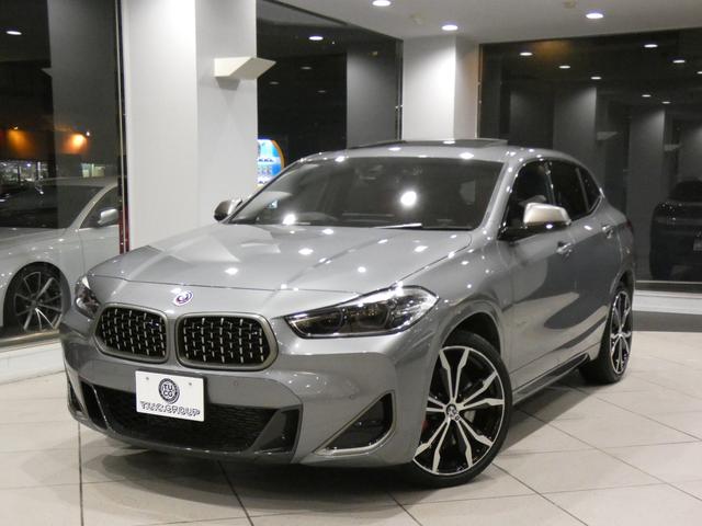 Ｘ２ Ｍ３５ｉ　セレクトＰＫＧ／追ＡＣＣ／インテリＳ／赤革／パノラマＳＲ／タッチＰ対応ｉドライブナビ／ヘッドアップＤＳＰ／Ｂカメラ／ＰＤＣ／ＬＥＤライト／専用エクステリア／２０ＡＷ／赤キャリパー／２年保証（2枚目）
