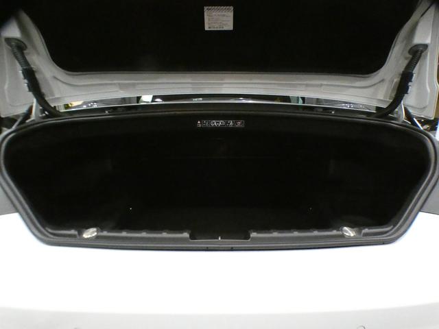 Ｍ６ カブリオレ　左Ｈ／コンフォＡ／赤革／黒幌／マッサージ／ヒーター＆ベンチレーター／Ｂ＆Ｏサウンド／ｉドライブナビ／ＢＴオーディオ／トップビュー・サイドビュー／ＬＥＤライト／専用エクステリア＆２０ＡＷ／２年保証（28枚目）