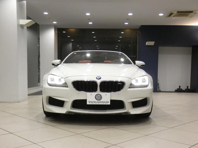 Ｍ６ カブリオレ　左Ｈ／コンフォＡ／赤革／黒幌／マッサージ／ヒーター＆ベンチレーター／Ｂ＆Ｏサウンド／ｉドライブナビ／ＢＴオーディオ／トップビュー・サイドビュー／ＬＥＤライト／専用エクステリア＆２０ＡＷ／２年保証（37枚目）