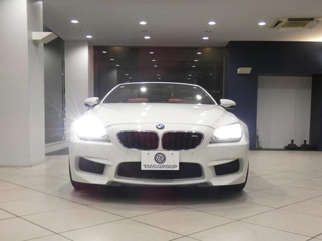 Ｍ６ カブリオレ　左Ｈ／コンフォＡ／赤革／黒幌／マッサージ／ヒーター＆ベンチレーター／Ｂ＆Ｏサウンド／ｉドライブナビ／ＢＴオーディオ／トップビュー・サイドビュー／ＬＥＤライト／専用エクステリア＆２０ＡＷ／２年保証（38枚目）