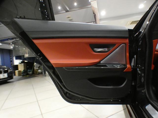 Ｍ６ グランクーペ　コンフォＡ／レーンＣＨＷ／赤革／ヒーター＆ベンチレーター／Ｂ＆Ｏサウンド／ｉドライブナビ／ＢＴオーディオ／トップビュー・サイドビュー／ナイトビジョン／ＬＥＤライト／専用エクステリア＆２０ＡＷ／２年保証（23枚目）