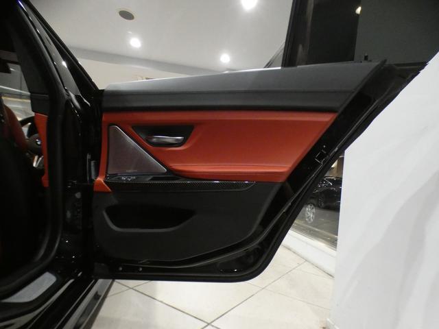 Ｍ６ グランクーペ　コンフォＡ／レーンＣＨＷ／赤革／ヒーター＆ベンチレーター／Ｂ＆Ｏサウンド／ｉドライブナビ／ＢＴオーディオ／トップビュー・サイドビュー／ナイトビジョン／ＬＥＤライト／専用エクステリア＆２０ＡＷ／２年保証（25枚目）