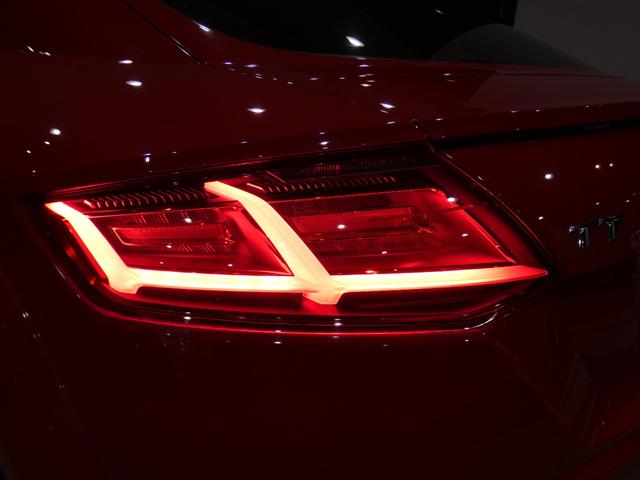 TTクーペ 2.0TFSI クワトロ Sラインパッケージ アシスタンスPKG/1オーナー/ADVキー/クルコン/半革/パワーシート/バーチャルCP/MMIナビ/Bカメラ/PDC/LEDライト/Sラインエアロ&18AW/2年保証(35枚目)