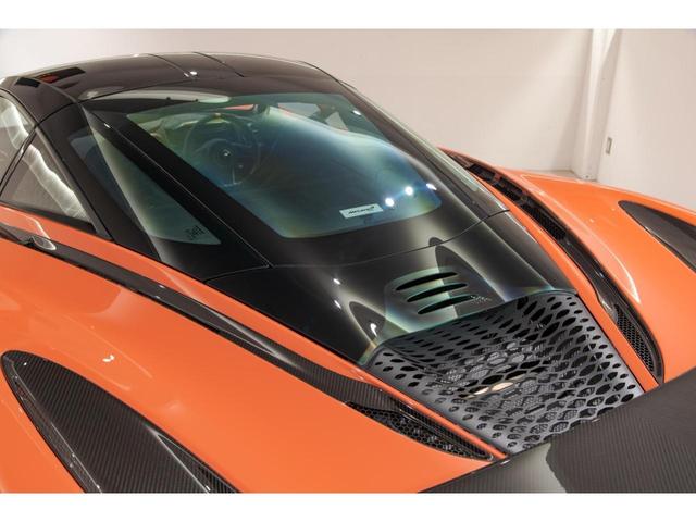 ７６５ＬＴ 　世界限定７６５台　新車保証継承　カーボンドアミラー　カーボンスプリッター　カーボンサイドスカート　２重ガラスエンジンウィンド　レーシングシート　　右ハンドル　パーキングセンサー　リアカメラリフター（9枚目）