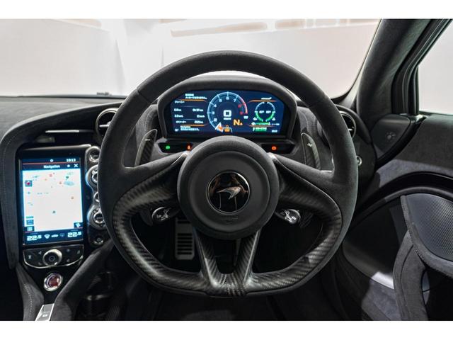 ７６５ＬＴ 　４．０　認定中古車　ＭｃＬＡＲＥＮ　ＱＵＡＬＩＦＩＥＤ　カーボンファイバーエクステリアアップグレードＰａｃｋ１＆Ｐａｃｋ２　１０スポークウルトラライトウェイト鍛造ホイール　ホイールフィニッシュステルス（14枚目）