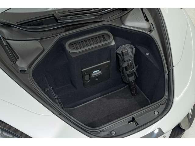 765LTスパイダー 4.0 4.0 認定中古車 McLAREN QUALIFIED クルーズコントロール 障害物センサー ドライブレコーダー LEDヘッドライト(13枚目)