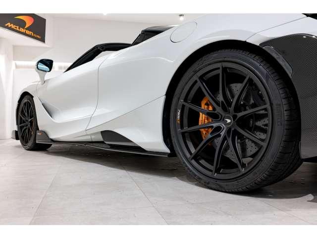 765LTスパイダー 4.0 4.0 認定中古車 McLAREN QUALIFIED クルーズコントロール 障害物センサー ドライブレコーダー LEDヘッドライト(16枚目)