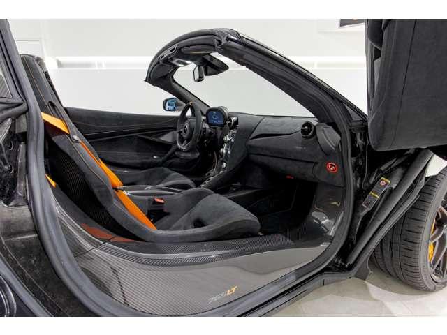 765LTスパイダー 4.0 4.0 認定中古車 McLAREN QUALIFIED クルーズコントロール 障害物センサー ドライブレコーダー LEDヘッドライト(23枚目)
