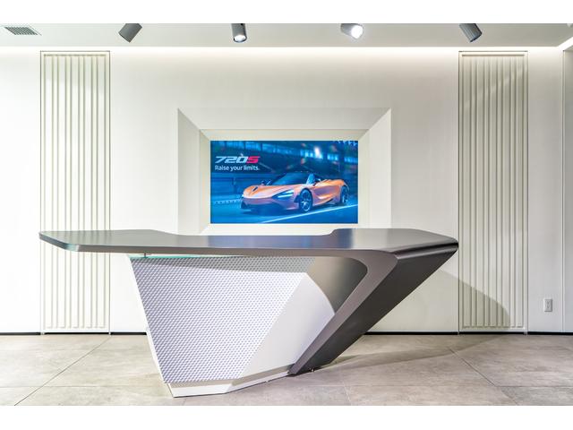 765LTスパイダー 4.0 4.0 認定中古車 McLAREN QUALIFIED クルーズコントロール 障害物センサー ドライブレコーダー LEDヘッドライト(44枚目)