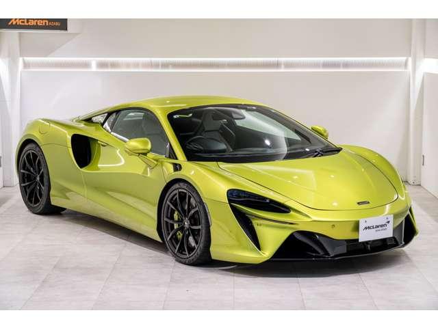 アルトゥーラ 　３．０　認定中古車　ＭｃＬＡＲＥＮ　ＱＵＡＬＩＦＩＥＤ　プラグインハイブリッドモデル　クルーズコントロール　パーキングアシスト　全周囲カメラ　ドライブレコーダー　ＨＤＤナビ　ＬＥＤヘッドライト（3枚目）