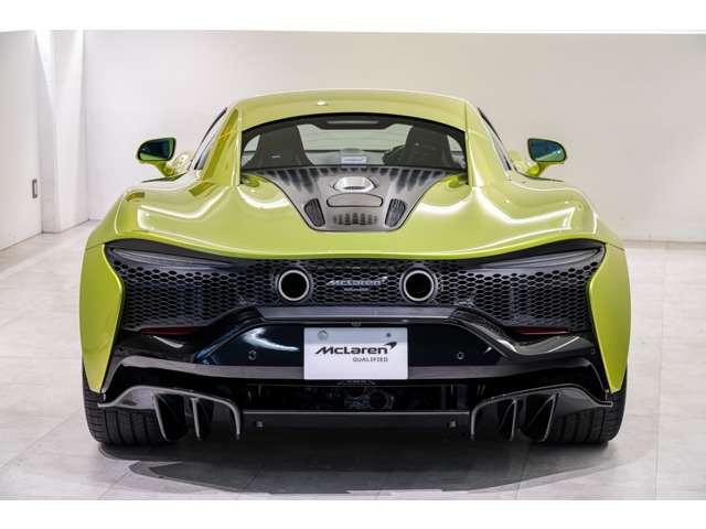 アルトゥーラ 　３．０　認定中古車　ＭｃＬＡＲＥＮ　ＱＵＡＬＩＦＩＥＤ　プラグインハイブリッドモデル　クルーズコントロール　パーキングアシスト　全周囲カメラ　ドライブレコーダー　ＨＤＤナビ　ＬＥＤヘッドライト（9枚目）