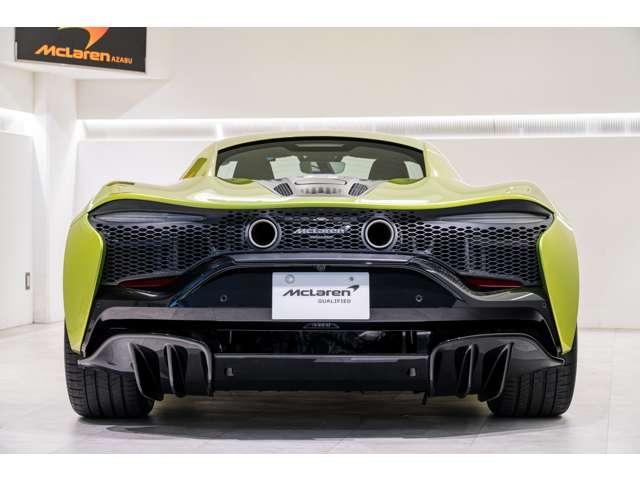 アルトゥーラ 　３．０　認定中古車　ＭｃＬＡＲＥＮ　ＱＵＡＬＩＦＩＥＤ　プラグインハイブリッドモデル　クルーズコントロール　パーキングアシスト　全周囲カメラ　ドライブレコーダー　ＨＤＤナビ　ＬＥＤヘッドライト（10枚目）