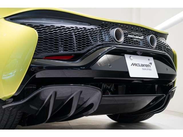 アルトゥーラ 　３．０　認定中古車　ＭｃＬＡＲＥＮ　ＱＵＡＬＩＦＩＥＤ　プラグインハイブリッドモデル　クルーズコントロール　パーキングアシスト　全周囲カメラ　ドライブレコーダー　ＨＤＤナビ　ＬＥＤヘッドライト（11枚目）