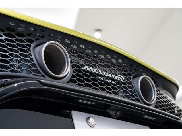 アルトゥーラ 　３．０　認定中古車　ＭｃＬＡＲＥＮ　ＱＵＡＬＩＦＩＥＤ　プラグインハイブリッドモデル　クルーズコントロール　パーキングアシスト　全周囲カメラ　ドライブレコーダー　ＨＤＤナビ　ＬＥＤヘッドライト（12枚目）