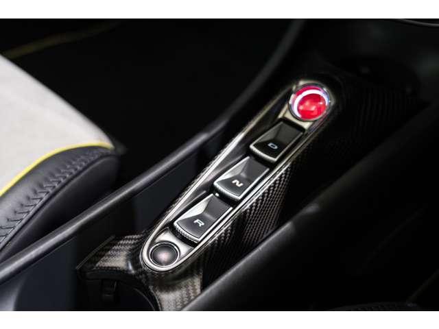 アルトゥーラ 　３．０　認定中古車　ＭｃＬＡＲＥＮ　ＱＵＡＬＩＦＩＥＤ　プラグインハイブリッドモデル　クルーズコントロール　パーキングアシスト　全周囲カメラ　ドライブレコーダー　ＨＤＤナビ　ＬＥＤヘッドライト（28枚目）