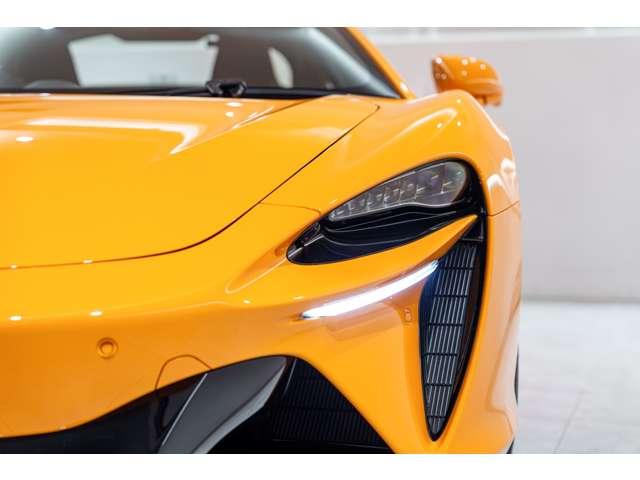 アルトゥーラ ３．０　認定中古車　ＭｃＬＡＲＥＮ　ＱＵＡＬＩＦＩＥＤ　アダプティブクルーズコントロール　パーキングアシスト　障害物センサー　全周囲カメラ　過給器設定モデル　ドライブレコーダー　ＨＤＤナビ　ＬＥＤヘッドライト（6枚目）