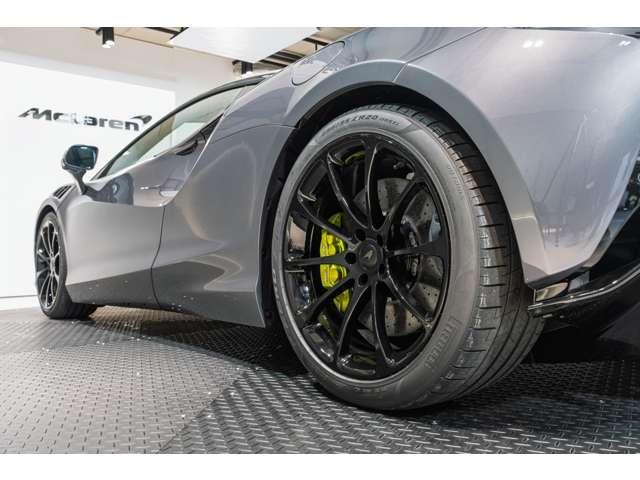 アルトゥーラ ３．０　ヴィジョン　ＭＹ２５　７００ＰＳ　ＬＨＤ　認定中古車（10枚目）