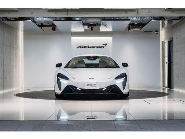 アルトゥーラ 3.0 認定中古車 McLaren AZABU QUALIFIED(3枚目)