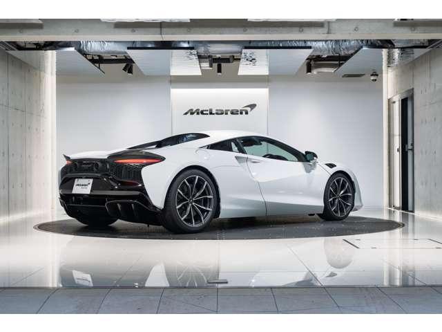 アルトゥーラ 3.0 認定中古車 McLaren AZABU QUALIFIED(8枚目)