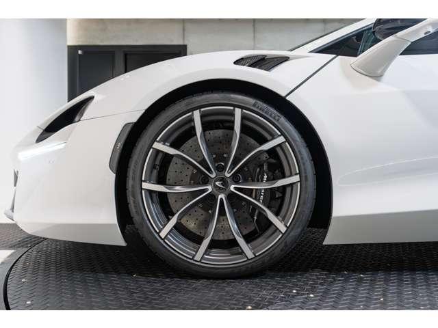 アルトゥーラ 3.0 認定中古車 McLaren AZABU QUALIFIED(16枚目)