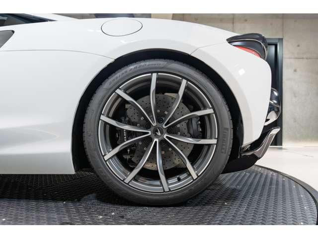 アルトゥーラ 3.0 認定中古車 McLaren AZABU QUALIFIED(17枚目)