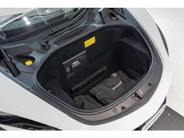 アルトゥーラ 3.0 認定中古車 McLaren AZABU QUALIFIED(18枚目)