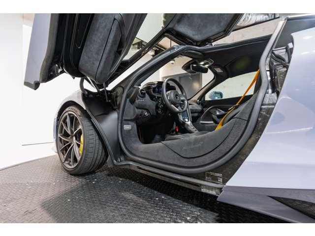 ７５０Ｓ ベースグレード　ＭＳＯ　Ｃｅｒａｍｉｃ　Ｇｒａｙ　・Ｙｅｌｌｏｗ　Ｂｒａｋｅ　Ｃａｌｉｐｅｒ・Ｐｅｒｆｏｒｍａｎｃｅ　Ｉｎｔｅｒｉｏｒ　・Ａｐｐｌｅ　Ｃａｒｐｌａｙ（18枚目）