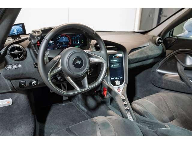 ７５０Ｓ ベースグレード　ＭＳＯ　Ｃｅｒａｍｉｃ　Ｇｒａｙ　・Ｙｅｌｌｏｗ　Ｂｒａｋｅ　Ｃａｌｉｐｅｒ・Ｐｅｒｆｏｒｍａｎｃｅ　Ｉｎｔｅｒｉｏｒ　・Ａｐｐｌｅ　Ｃａｒｐｌａｙ（20枚目）