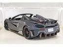 オープン時の走行でも風を車内へ巻き込みにくい設計となっております。