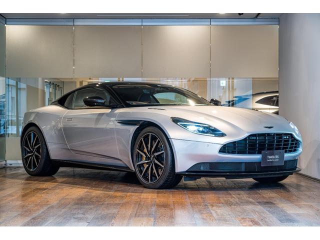 ＤＢ１１ Ｖ８　ライトニングシルバー　Ｂ＆Ｏ　ブラックバッジ　アダプティブクルーズコントロール　パーキングアシスト　全周囲カメラ　障害物センサー　ドライブレコーダー　本革シート　シートヒーター　認定中古車（5枚目）