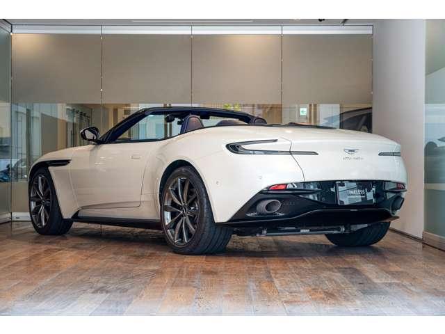 ＤＢ１１ Ｖ８　ヴォランテ　メーカー認定中古車　クルーズコントロール　レーンキープアシスト　パーキングアシスト　障害物センサー　全周囲カメラ　ＨＤＤナビ　本革シート（8枚目）