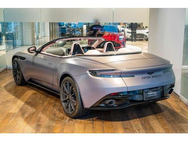 ＤＢ１１ Ｖ８　ＤＢ１１　ヴォランテ　メーカー認定中古車　クルーズコントロール　障害物センサー　オートマチックハイビーム　全周囲カメラ　ＨＤＤナビ　本革シート　シートヒーター（3枚目）