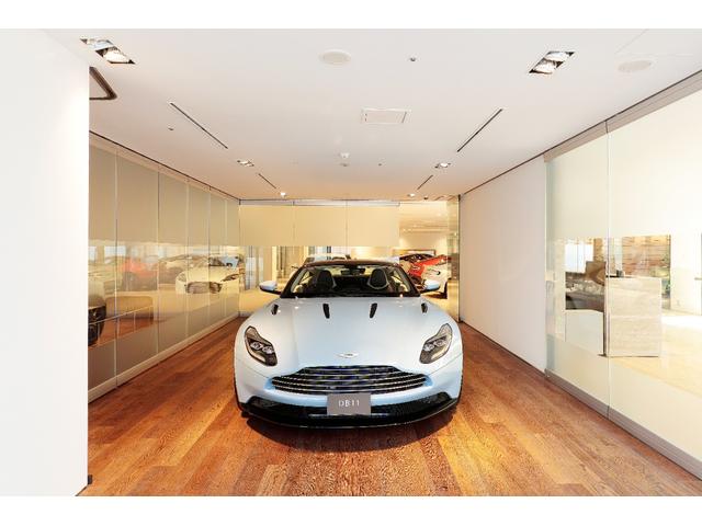 ヴァンテージ 　世界２４９台限定Ｖ１２　Ｖａｎｔａｇｅ　Ｒｏａｄｓｔｅｒ　ルナーホワイト（43枚目）