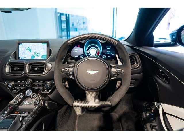 　世界２４９台限定Ｖ１２　Ｖａｎｔａｇｅ　Ｒｏａｄｓｔｅｒ　右ハンドル　レーンキープアシスト　パーキングアシスト　障害物センサー　全周囲カメラ　ＨＤＤナビ　本革シート　シートヒーター　メーカー認定中古車(28枚目)