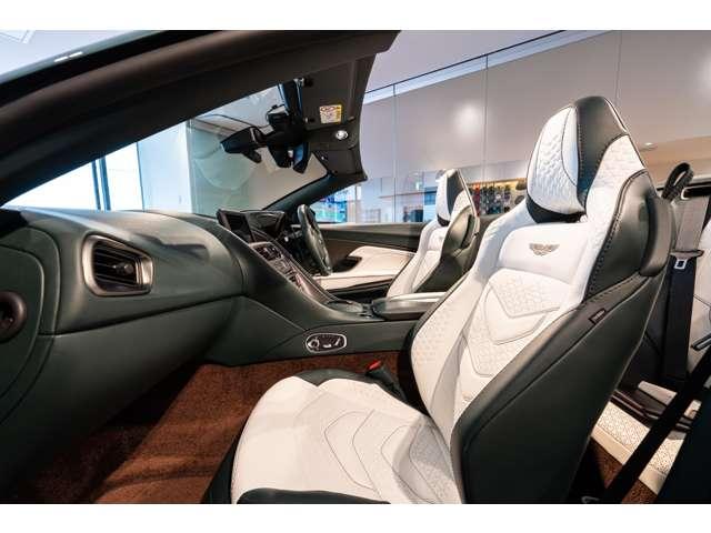 ＤＢＳ ヴォランテ　ＤＢＳ　Ｖｏｌａｎｔｅ　１９５９レーシンググレーン　右ハンドル　認定中古車　全周囲カメラ　アイドリングストップ　ドライブレコーダー　ナビ　フルセグ　ミュージックプレイヤー接続可　本革シート　電動シート（22枚目）