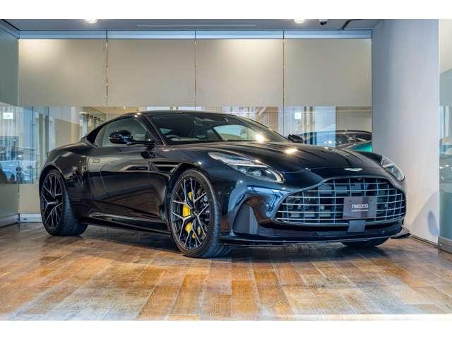 ＤＢ１２ ウルトラマリンブラック　認定中古車　右ハンドル　フロアＭＴモード付８ＡＴ　全周囲カメラ　障害物センサー　ＥＴＣ　ミュージックプレイヤー接続可　過給器設定モデル　本革シート　電動シート　シートヒーター　シートエアコン（4枚目）