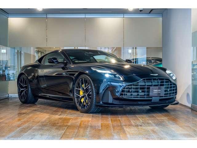 ＤＢ１２ ウルトラマリンブラック　認定中古車　右ハンドル　フロアＭＴモード付８ＡＴ　全周囲カメラ　障害物センサー　ＥＴＣ　ミュージックプレイヤー接続可　過給器設定モデル　本革シート　電動シート　シートヒーター　シートエアコン（5枚目）